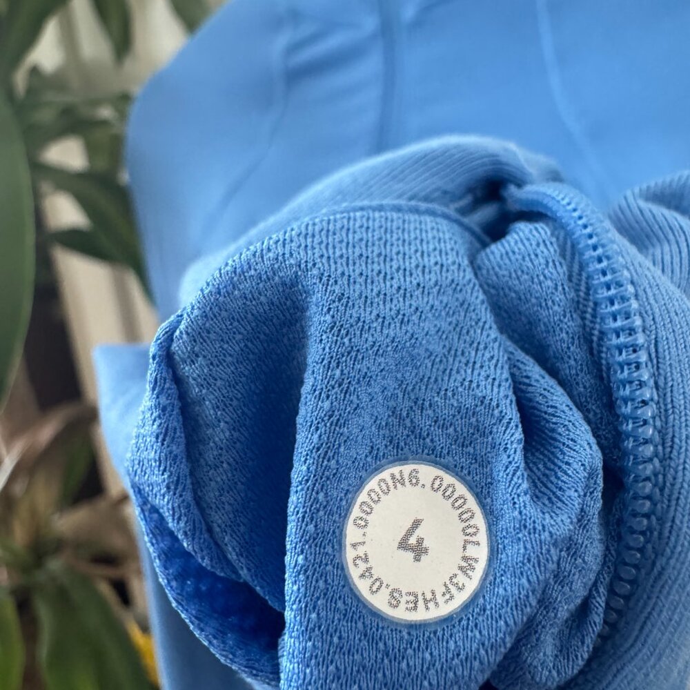 Lululemon It’s Rulu Cropped Half-Zip in Blue Nile, Size 4 - Picture 5 of 6